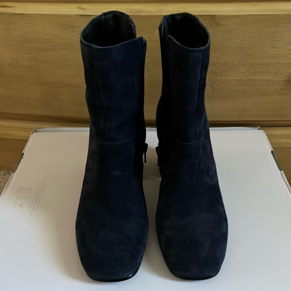 Guess Suede Boots